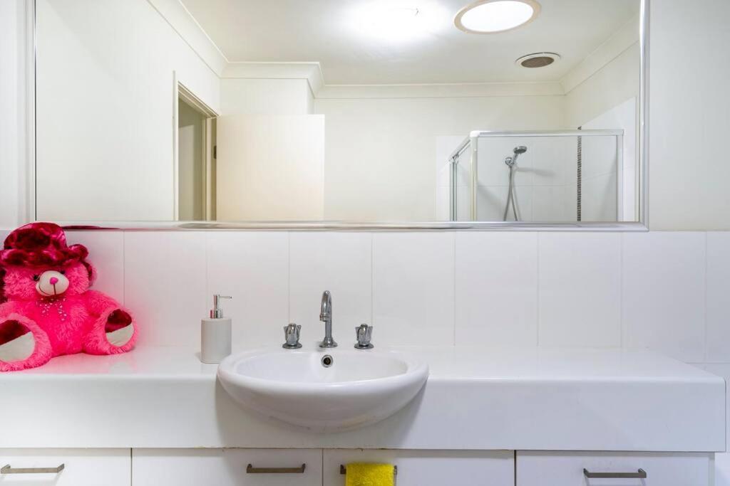 Room With Separate Bath In Shared Homestay Redcliffe Dış mekan fotoğraf
